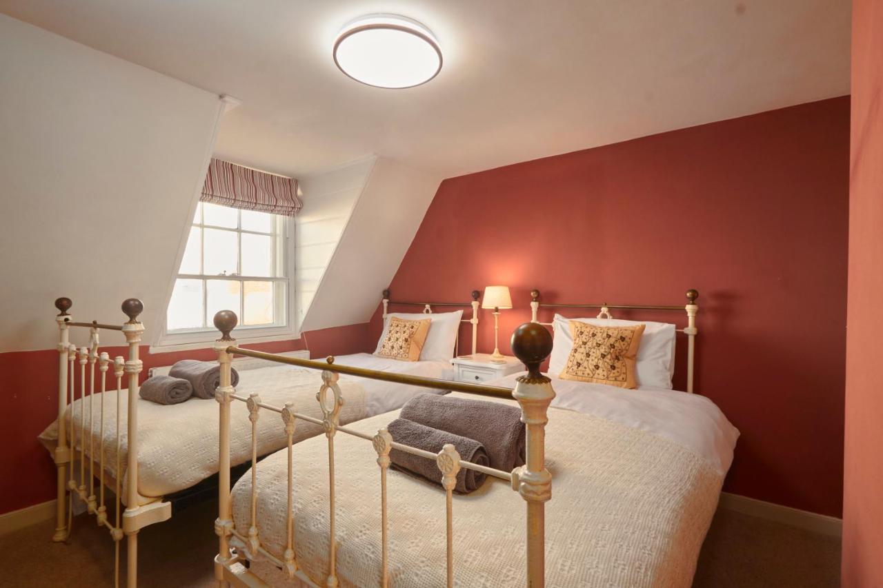 Windlass Cottage Lymington Extérieur photo