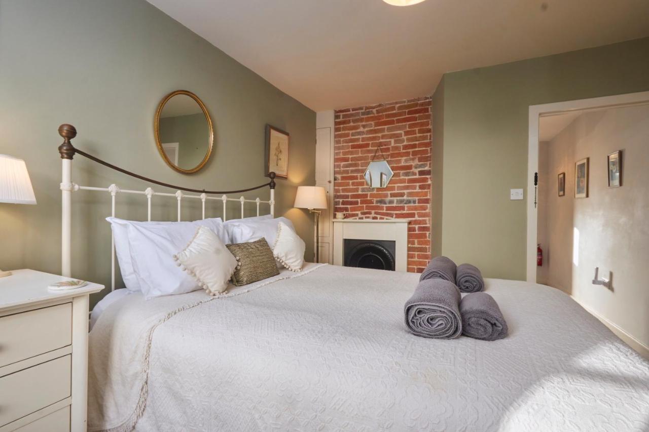 Windlass Cottage Lymington Extérieur photo