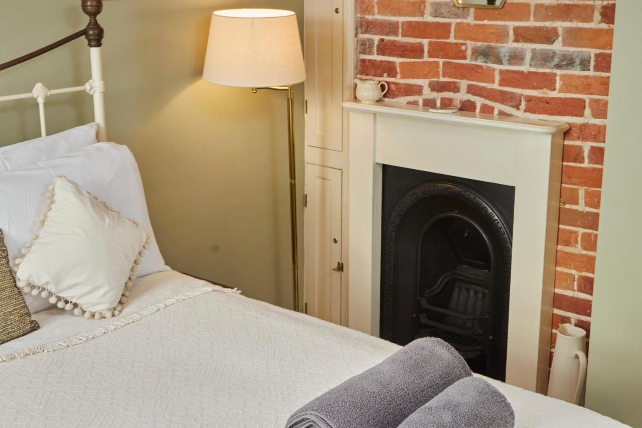 Windlass Cottage Lymington Extérieur photo